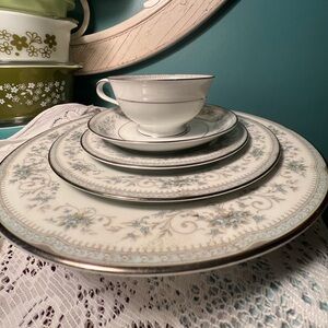 Vintage Noritake Colburn #6107 Bone China Dinnerware Set with Platinum Trim